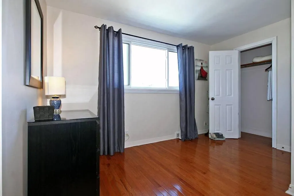 Niagara Skyline Park And Walk To The Falls & Wonderful Free Breakfast Deliverd Daily To The Rental 0*, Niagara Falls